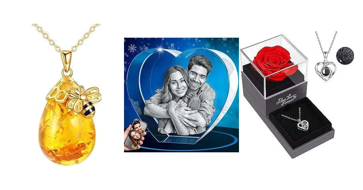 Image that represents the product page Bee Gifts For Her inside the category accessories.
