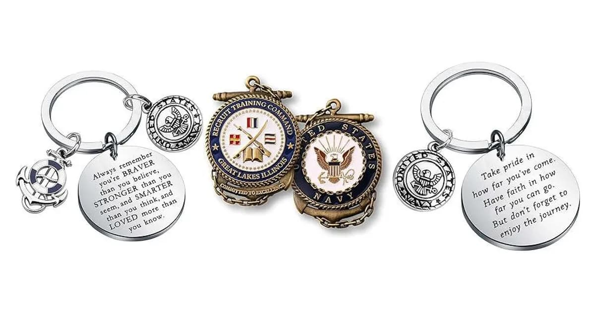 Image that represents the product page Navy Graduation Gifts inside the category celebrations.