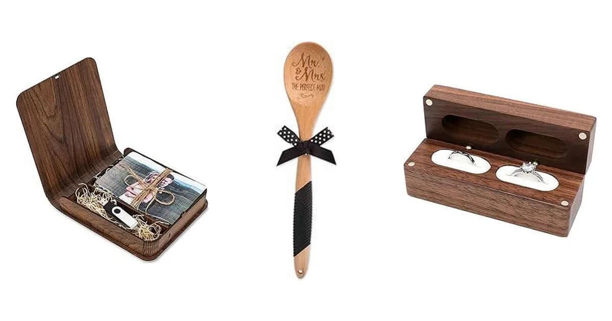 Image that represents the product page Wooden Wedding Gifts inside the category celebrations.