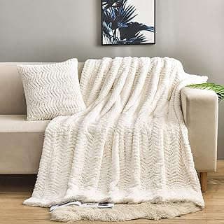 Image of Fur Throw Blanket by the company bedbest-US.