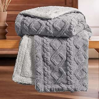 Image of Sherpa Fleece Throw Blanket by the company Bedsure.