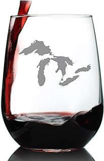 Image of Engraved Great Lakes Wine Glass by the company Bevvee.