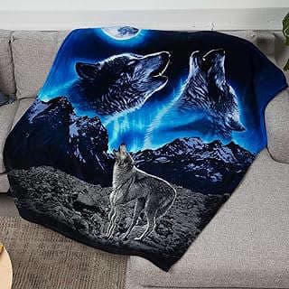 Image of Howling Wolf Fleece Blanket by the company Dawhud Direct.