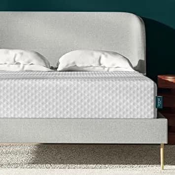Image of Air Flow Mattress by the company Leesa.