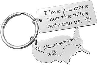 Image of Long Distance Relationship Keychain by the company ONEETREE.
