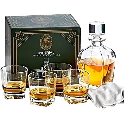 Image of Decanter Set by the company Regal Trunk & Co..