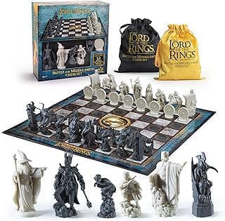 Image of Lord of The Rings Chess by the company The Noble Collection.
