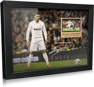 Imagen de Foto firmada Ronaldo enmarcada de la empresa orimami.